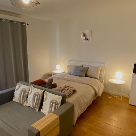 Cozy Riverfront Living, 5-Min Walk To Riverside Train Neuilly-Plaisance Extérieur photo